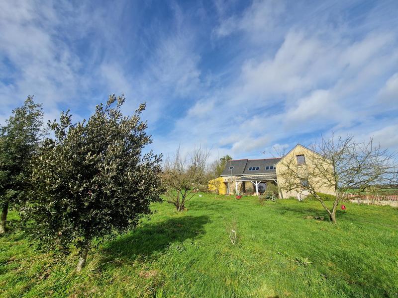 Maison - 140 m² - 7 pièces