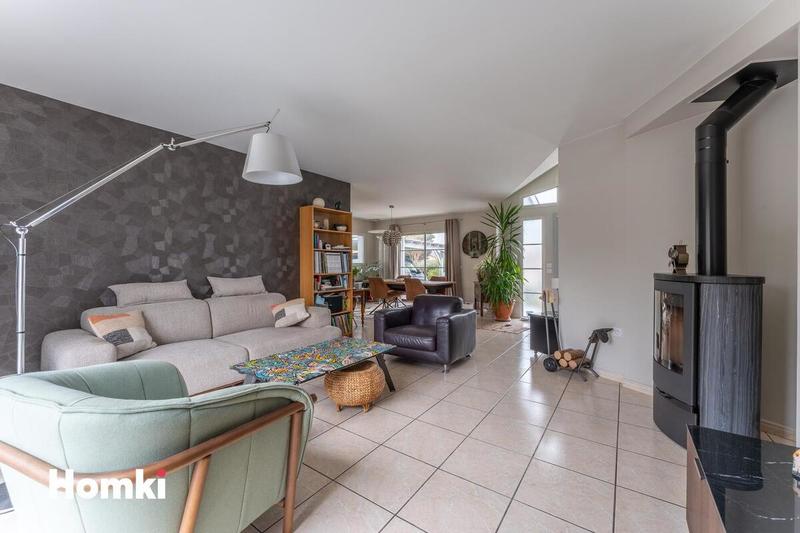 Maison - 140 m² - 5 pièces