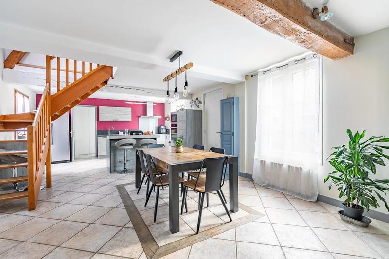 Maison - 145 m² - 5 pièces