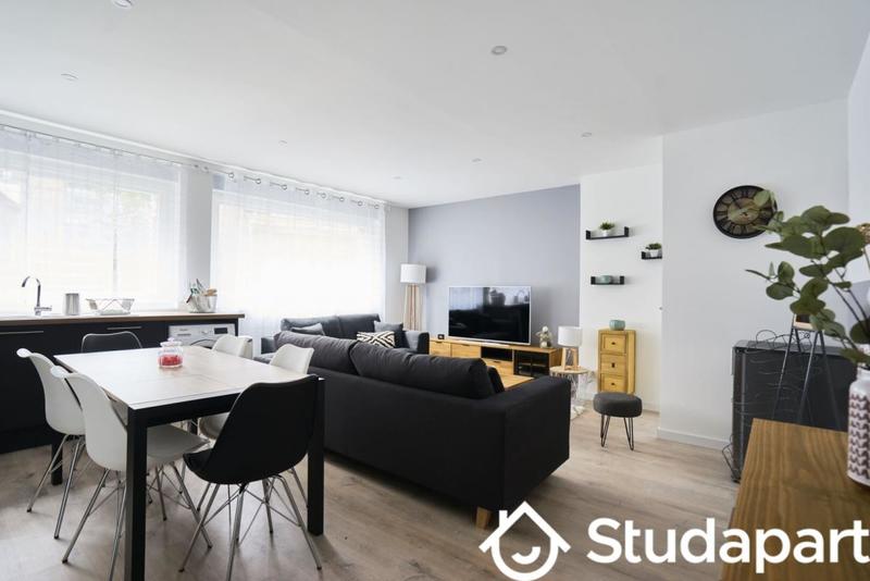 Chambre - 10 m² - 1 pièce