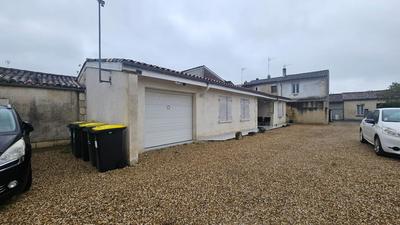 Maison - 276 m² - 10 pièces