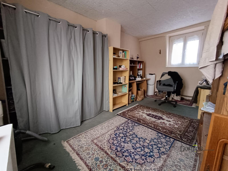 Maison - 180 m² - 6 pièces