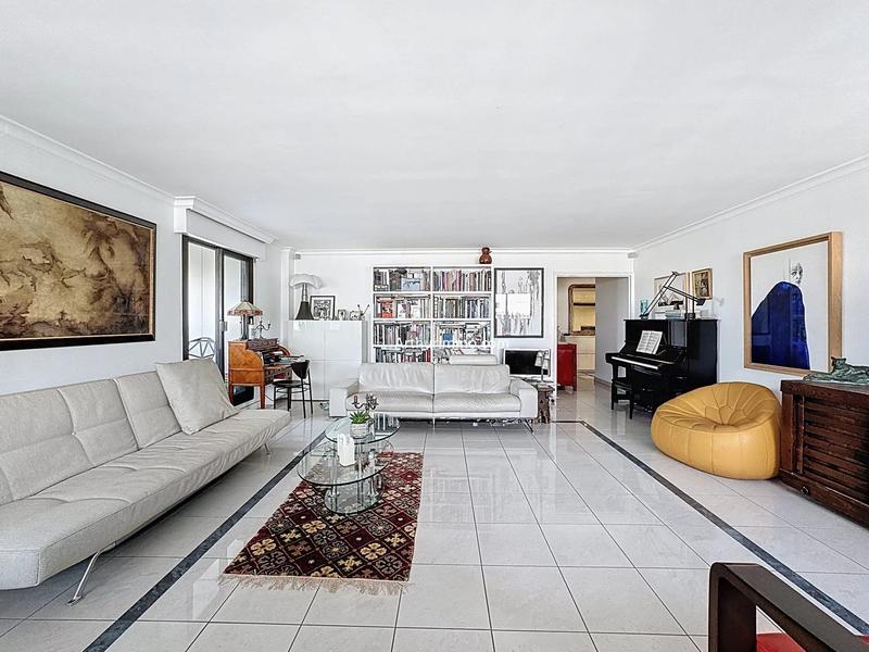 Appartement - 117 m² - 4 pièces