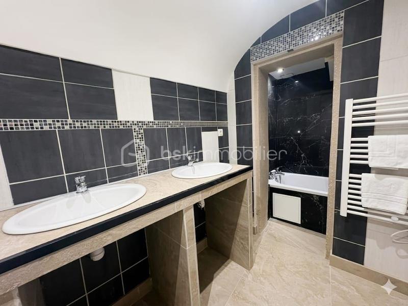 Maison de ville - 108 m² - 5 pièces