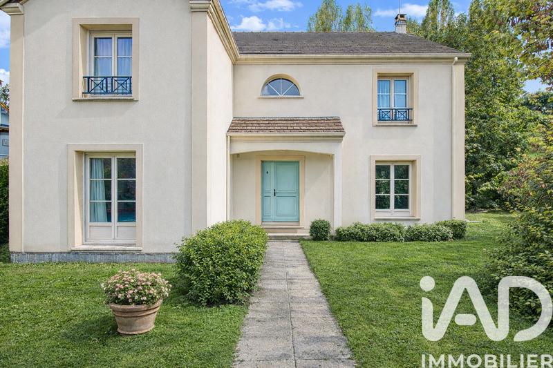 Maison - 194 m² - 9 pièces
