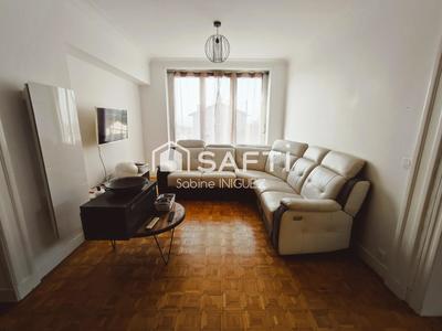 Maison - 206 m² - 10 pièces