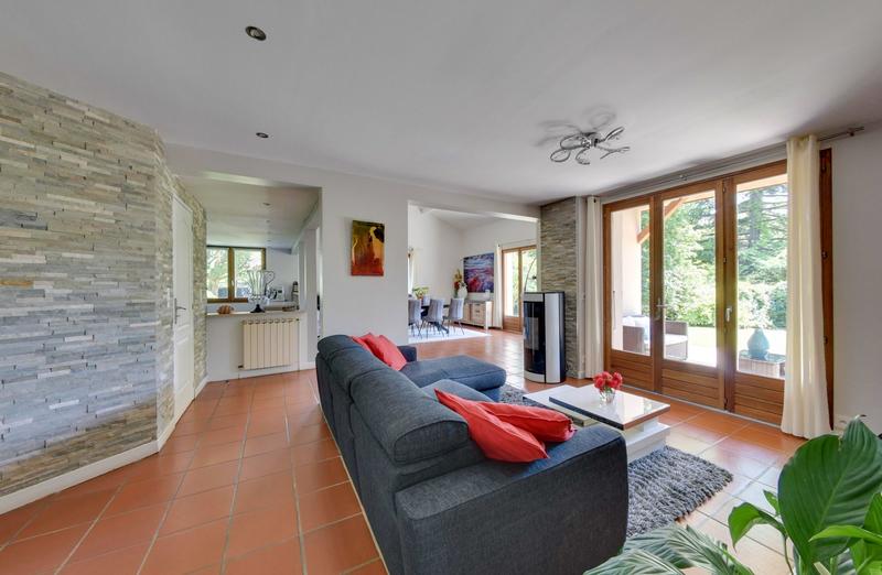 Maison - 161 m² - 6 pièces