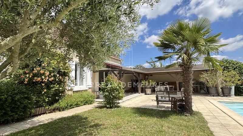 Maison de village - 142 m² - 6 pièces