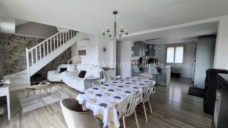 Maison - 121 m² - 7 pièces