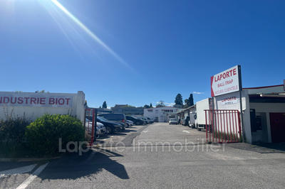 Local commercial - 90 m²