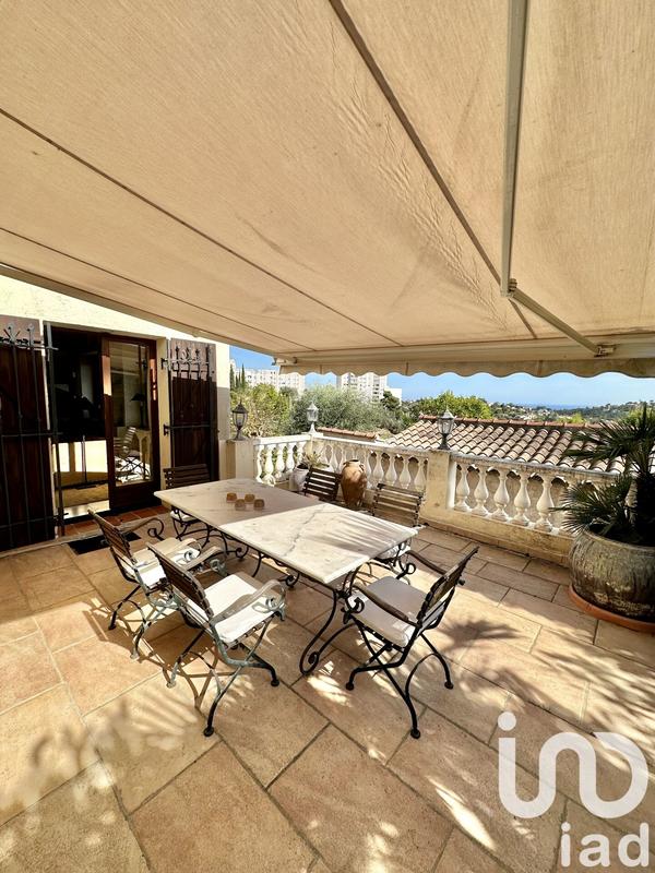 Maison - 141 m² - 5 pièces