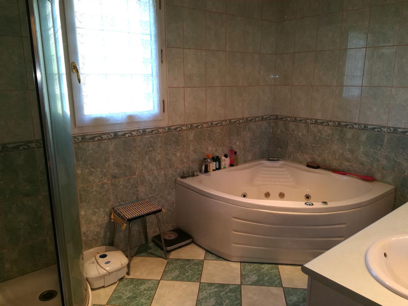 Maison - 210 m² - 6 pièces