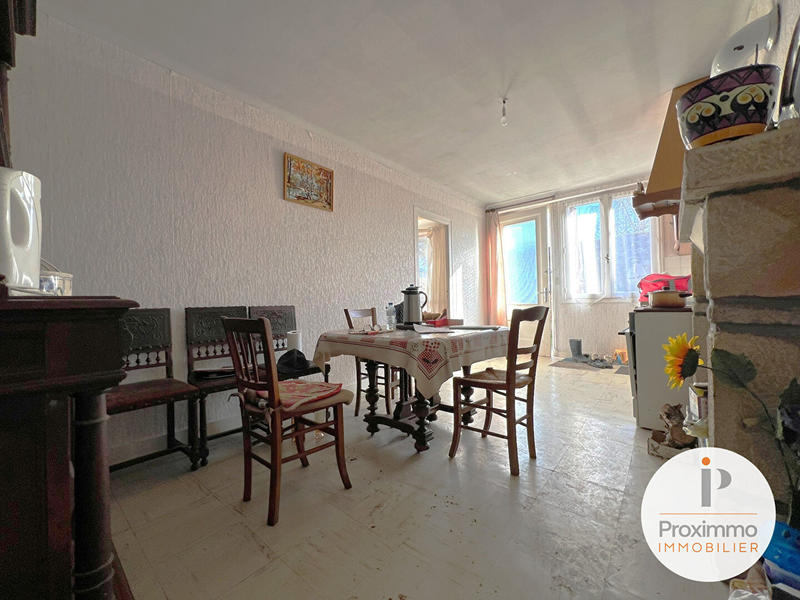 Maison - 340 m² - 13 pièces