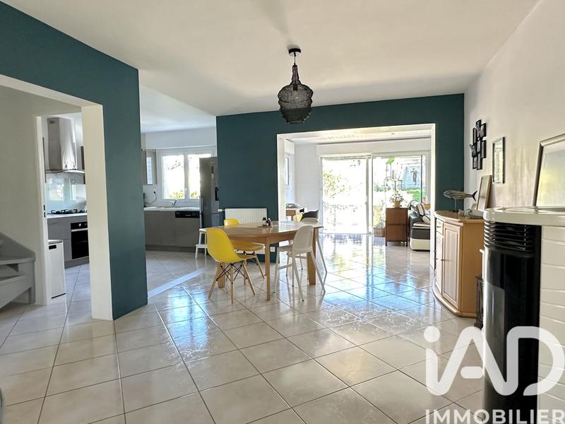 Maison - 139 m² - 6 pièces