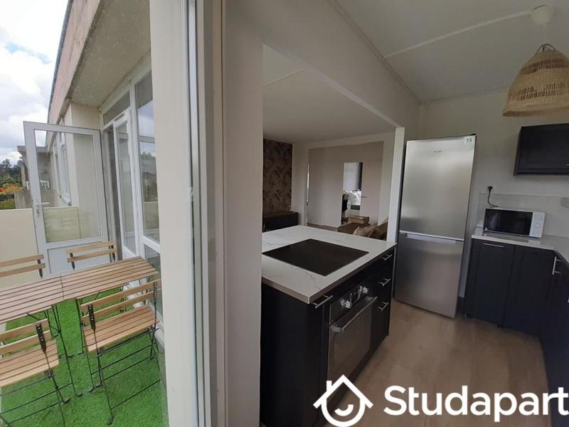 Chambre - 9 m² - 1 pièce