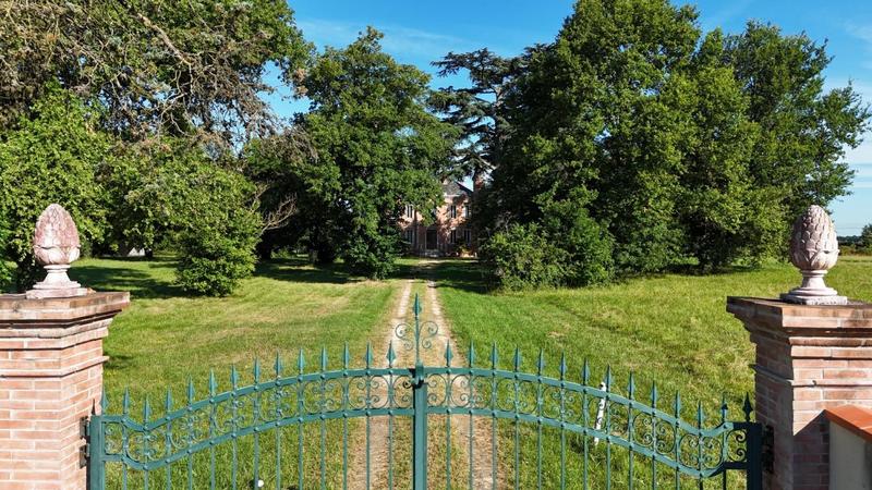 Manoir - 448 m² - 12 pièces