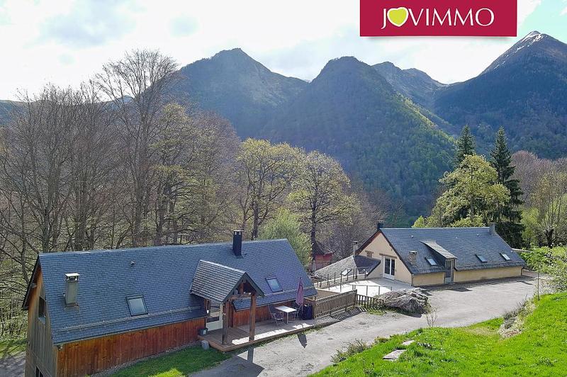 Maison - 362 m² - 15 pièces