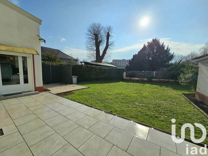 Maison - 200 m² - 7 pièces