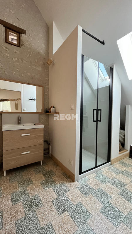 Maison - 185 m² - 7 pièces