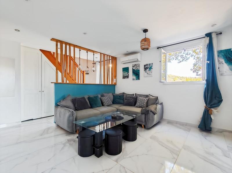 Duplex - 65 m² - 4 pièces