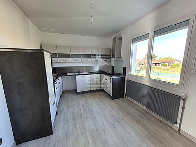 Maison - 83 m² - 4 pièces
