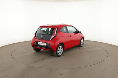 Toyota Aygo 1.0 Vvt-i X-Play 5p 69 ch