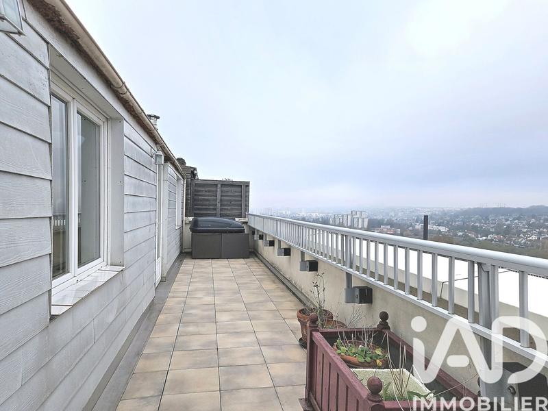 Appartement - 94 m² - 5 pièces