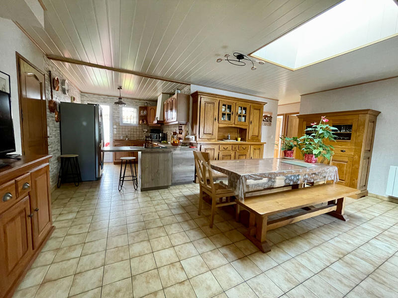 Maison - 97 m² - 6 pièces