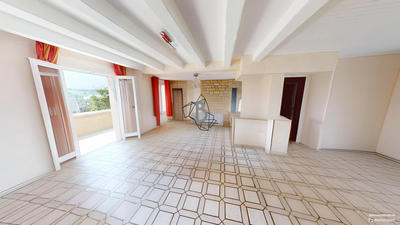 Maison - 165 m² - 5 pièces