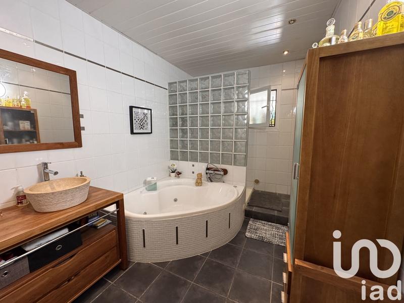 Maison - 179 m² - 4 pièces