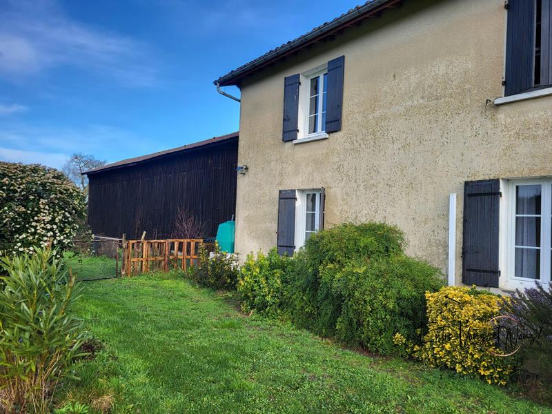 Maison ancienne - 235 m² - 7 pièces