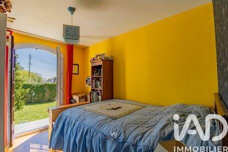 Maison - 185 m² - 8 pièces