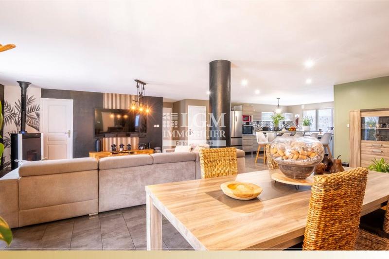 Maison - 152 m² - 5 pièces