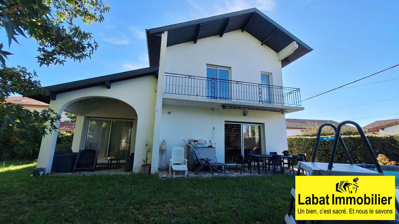 Maison - 89 m² - 5 pièces