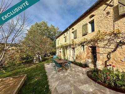 Maison - 271 m² - 9 pièces