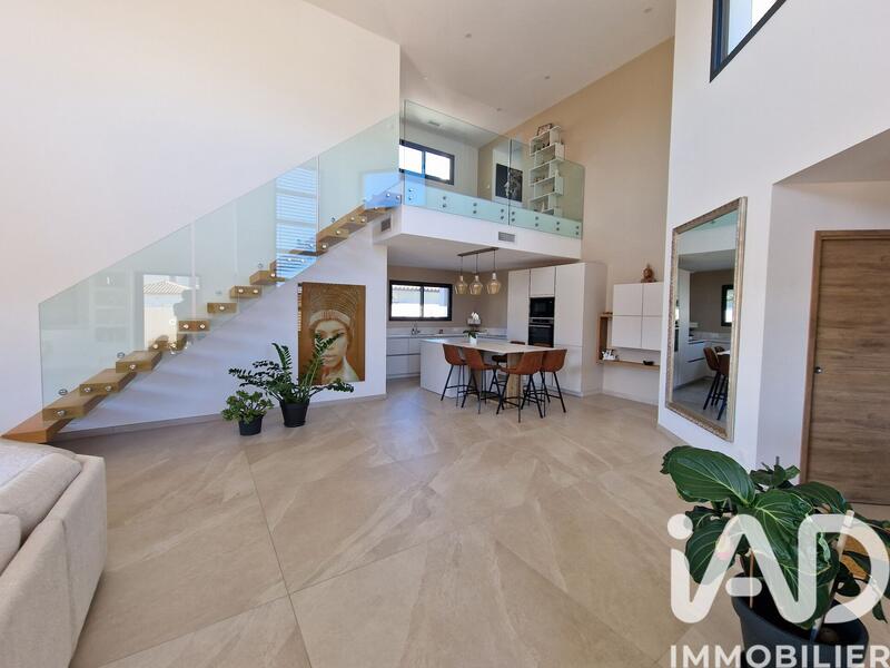 Maison de maîtres - 175 m² - 4 pièces