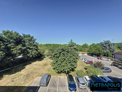 Appartement - 80 m² - 3 pièces