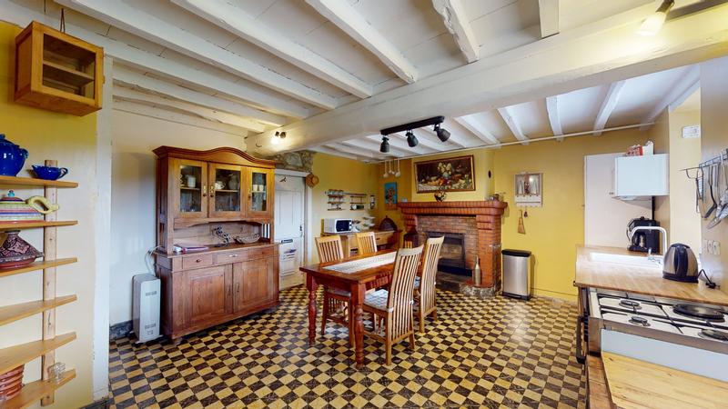 Propriété - 450 m² - 18 pièces