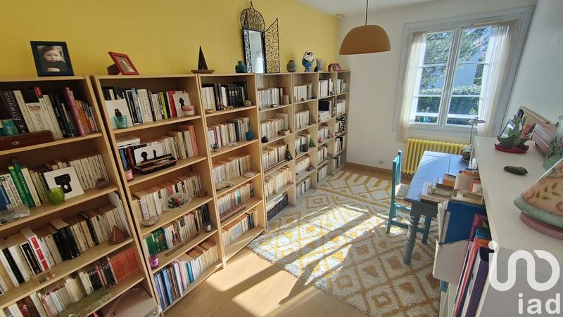 Maison - 215 m² - 10 pièces