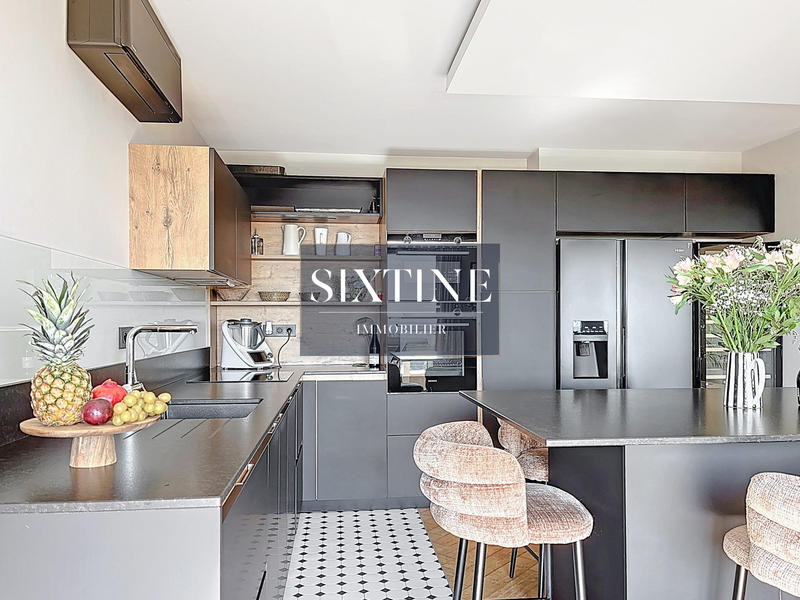 Appartement - 140 m² - 5 pièces