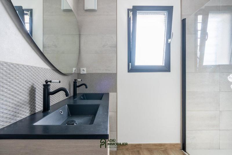 Villa - 174 m² - 6 pièces