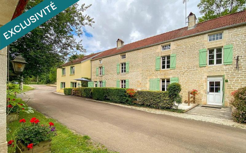 Maison - 440 m² - 14 pièces