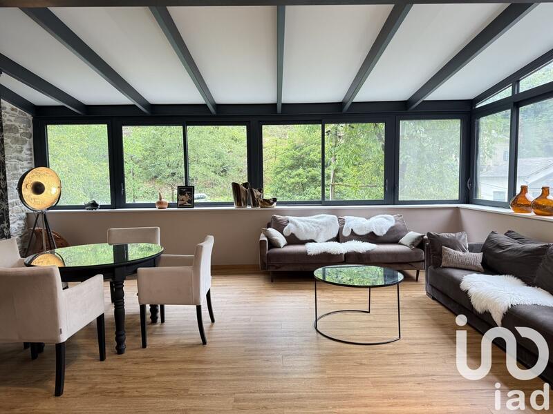 Maison - 225 m² - 6 pièces