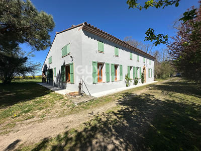 Maison de maîtres - 200 m² - 8 pièces