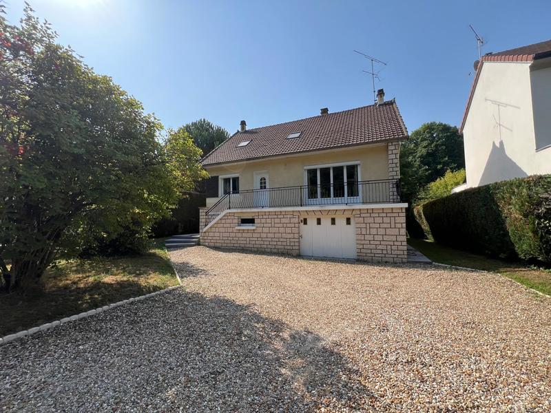 Maison - 175 m² - 6 pièces