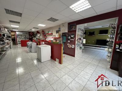 Maison - 202 m² - 10 pièces