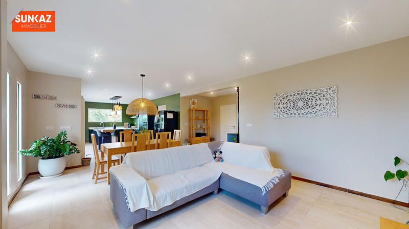 Maison - 178 m² - 6 pièces