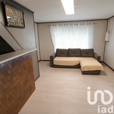 Maison - 98 m² - 5 pièces