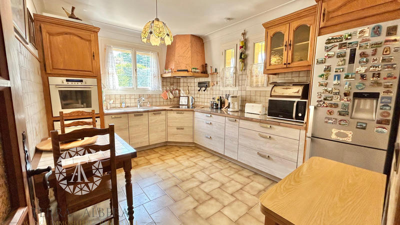 Villa - 163 m² - 5 pièces