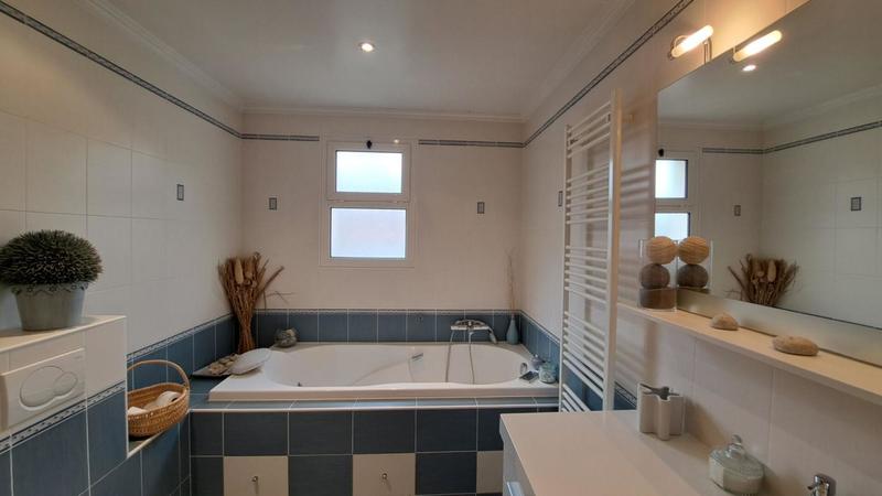 Maison - 194 m² - 7 pièces